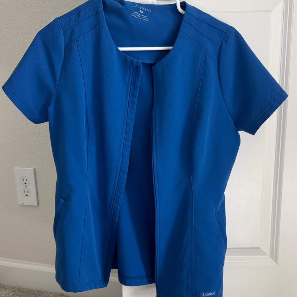Jaanuu Vibrant Blue Short Sleeve Top